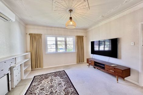 Photo of property in 370 Karori Road, Karori, Wellington, 6012