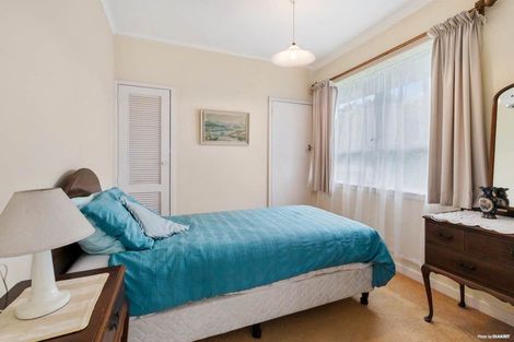 Photo of property in 30 Hutchinsons Road, Bucklands Beach, Auckland, 2014