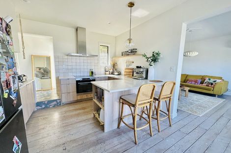 Photo of property in 438 The Esplanade, Island Bay, Wellington, 6023