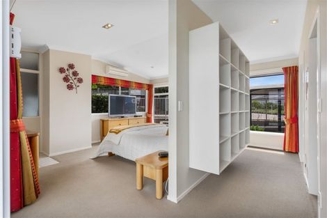 Photo of property in 9 Susanne Place, Pakuranga, Auckland, 2010