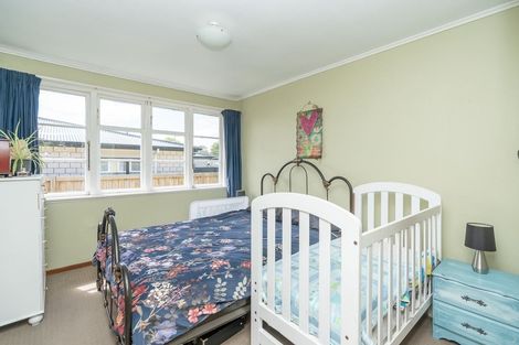 Photo of property in 30 Holland Road, Fairfield, Hamilton, 3214