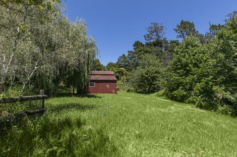 Photo of property in 114 Upper Drive, Greenhithe, Auckland, 0632