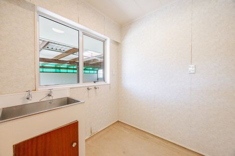 Photo of property in 16 Anderson Road, Taradale, Napier, 4112