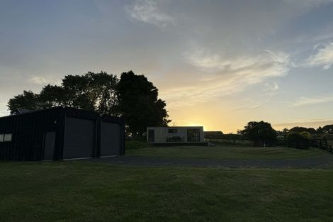 Photo of property in 133a3b The Strand, Wainuiomata, Lower Hutt, 5014