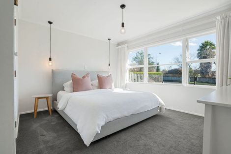 Photo of property in 3 Russleigh Drive, Dinsdale, Hamilton, 3204