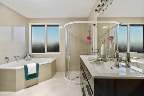 Photo of property in 4 Sophia Place, Karaka, Papakura, 2113