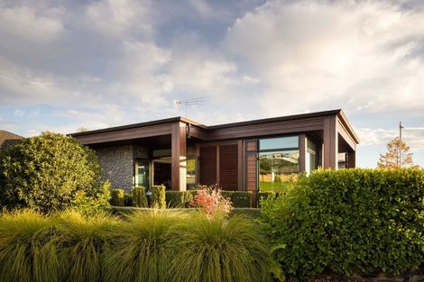 Photo of property in 2 Caldera Close, Pyes Pa, Tauranga, 3112