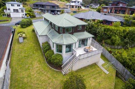 Photo of property in 51 Riverstone Drive, Riverstone Terraces, Upper Hutt, 5018