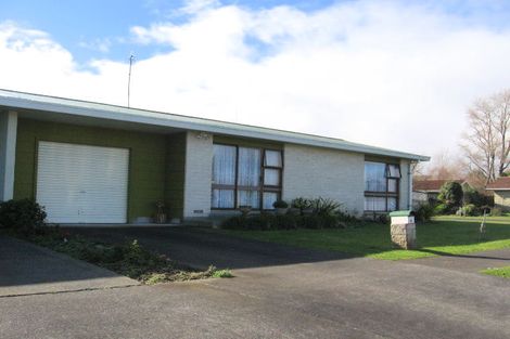 Photo of property in 21 Sandstrom Grove, Feilding, 4702