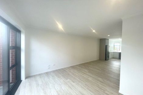 Photo of property in 25 Erina Road, Wiri, 2104