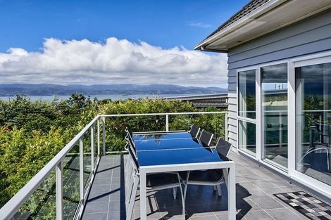 Photo of property in 102 Homebush Road, Khandallah, Wellington, 6035