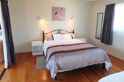 Photo of property in 30 Pratt Avenue, Foxton Beach, Foxton, 4815