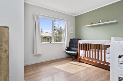 Photo of property in 308 Shakespeare Street, Leamington, Cambridge, 3432