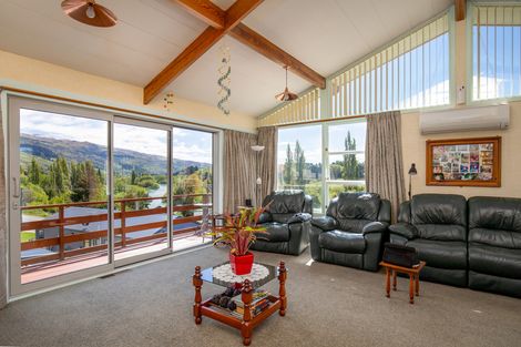 Photo of property in 1 Edinburgh Street, Roxburgh, 9500