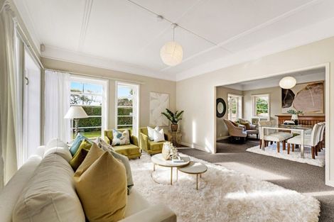 Photo of property in 13 Horotutu Road, Greenlane, Auckland, 1061