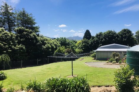 Photo of property in 10 Kirk Street, Matawai, 4075