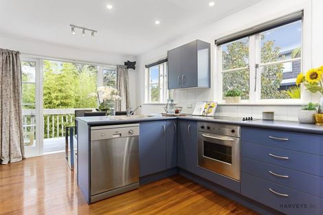 Photo of property in 534 West Coast Road, Oratia, Auckland, 0604