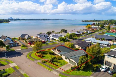 Photo of property in 16 Forrester Drive, Welcome Bay, Tauranga, 3112