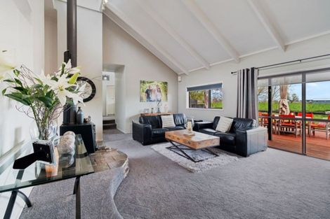 Photo of property in 32 Hauraki Road, Orongo, Thames, 3574