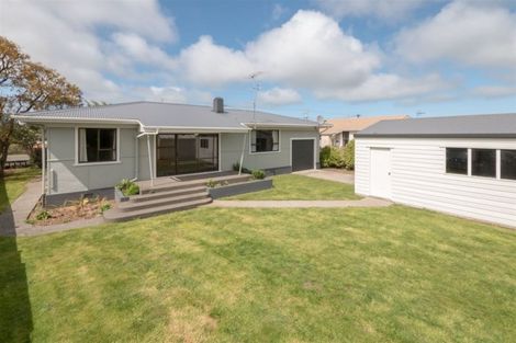 Photo of property in 59 Turuturu Road, Hawera, 4610