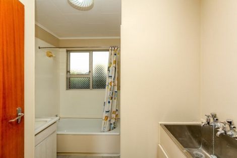 Photo of property in 31/1 Findlay Street, Moturoa, New Plymouth, 4310