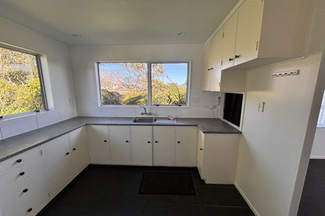 Photo of property in 23b Colchester Crescent, Newlands, Wellington, 6037