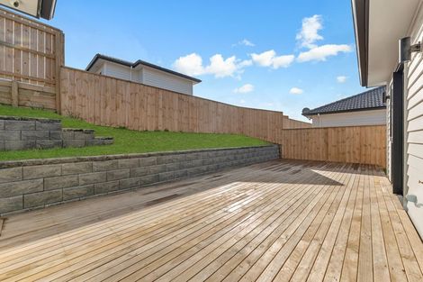 Photo of property in 13 Dolcetto Place, Pokeno, 2402