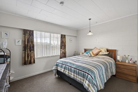 Photo of property in 85 Fulford Street, New Plymouth, 4310