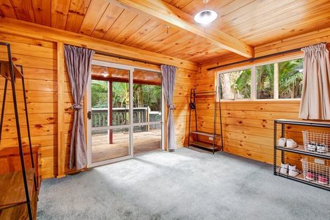 Photo of property in 100 Pemberton Avenue, Bayview, Auckland, 0629