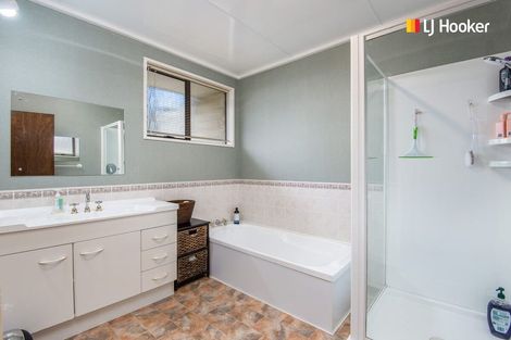 Photo of property in 9 Cedar Crescent, Mosgiel, 9024