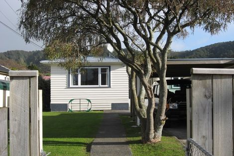 Photo of property in 85 Wainuiomata Road, Wainuiomata, Lower Hutt, 5014