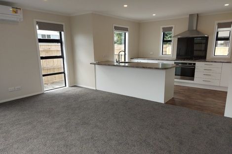 Photo of property in 18c Royal Street, Upper Hutt Central, Upper Hutt, 5018