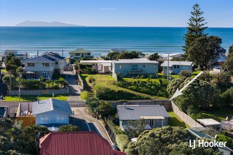 Photo of property in 106 Dillon Street, Waihi Beach, 3611