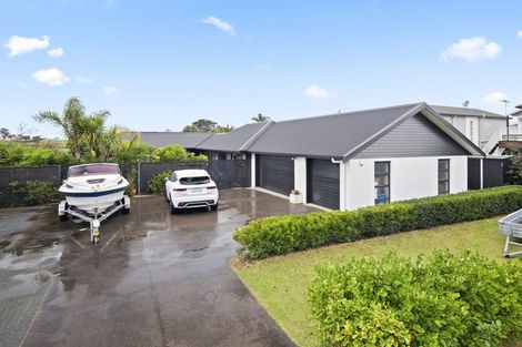 Photo of property in 4 Goble Road, Clarks Beach, Pukekohe, 2679