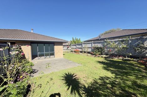 Photo of property in 53 Makora Road, Massey, Auckland, 0614