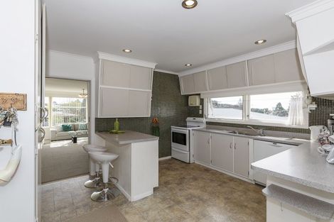 Photo of property in 19 Blease Street, New Lynn, Auckland, 0600