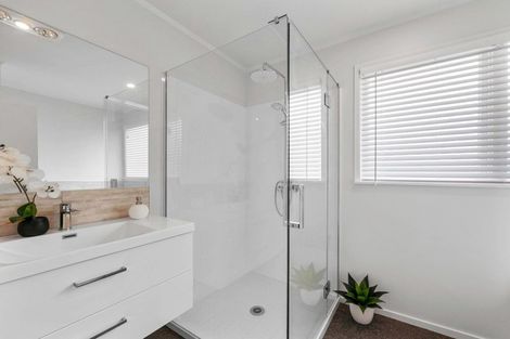 Photo of property in 2 Bellevue Road, Brookfield, Tauranga, 3110