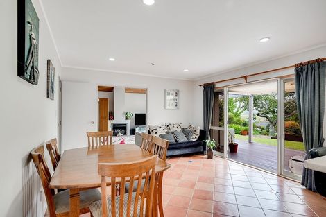 Photo of property in 37 Greenfield Drive, Western Heights, Hamilton, 3200