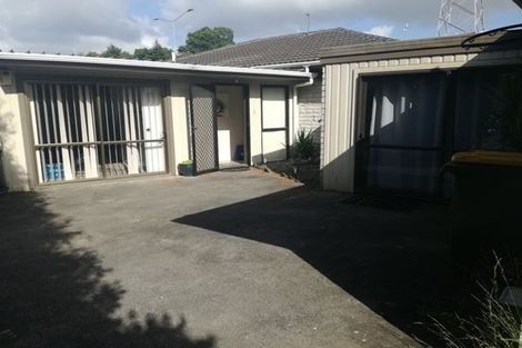 Photo of property in 2/21 Gloaming Place, Conifer Grove, Takanini, 2112