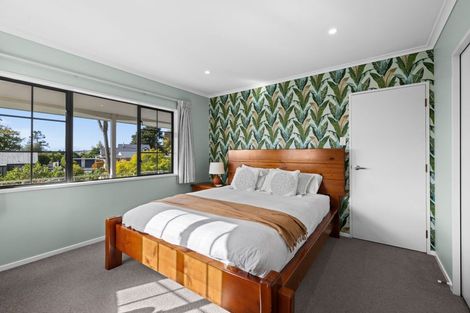 Photo of property in 10 Ritchie Place, Havelock North, 4130