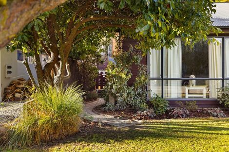 Photo of property in 57 Mcdonnell Road, Arrowtown, 9302