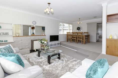 Photo of property in 19 Blease Street, New Lynn, Auckland, 0600