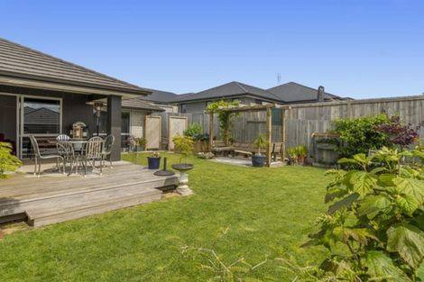 Photo of property in 4 Madeleine Place, Omokoroa, 3114
