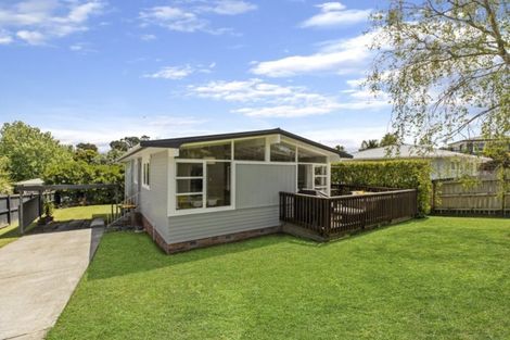 Photo of property in 59 Barrys Road, Glendene, Auckland, 0602