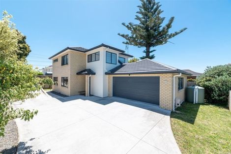 Photo of property in 57a Hepburn Road, Glendene, Auckland, 0602