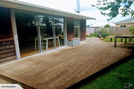 Photo of property in 44 Carthew Street, Okato, 4335