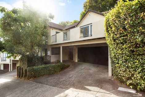 Photo of property in 3/19 Langana Avenue, Browns Bay, Auckland, 0630