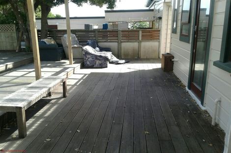 Photo of property in 6-10 Mudges Terrace, Newtown, Wellington, 6021