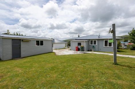Photo of property in 42 Leicester Street, Cannons Creek, Porirua, 5024