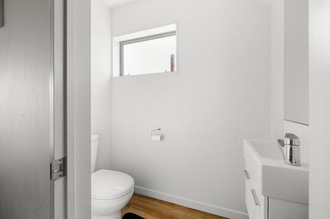 Photo of property in 11 Longueval Lane, Broomfield, Christchurch, 8042